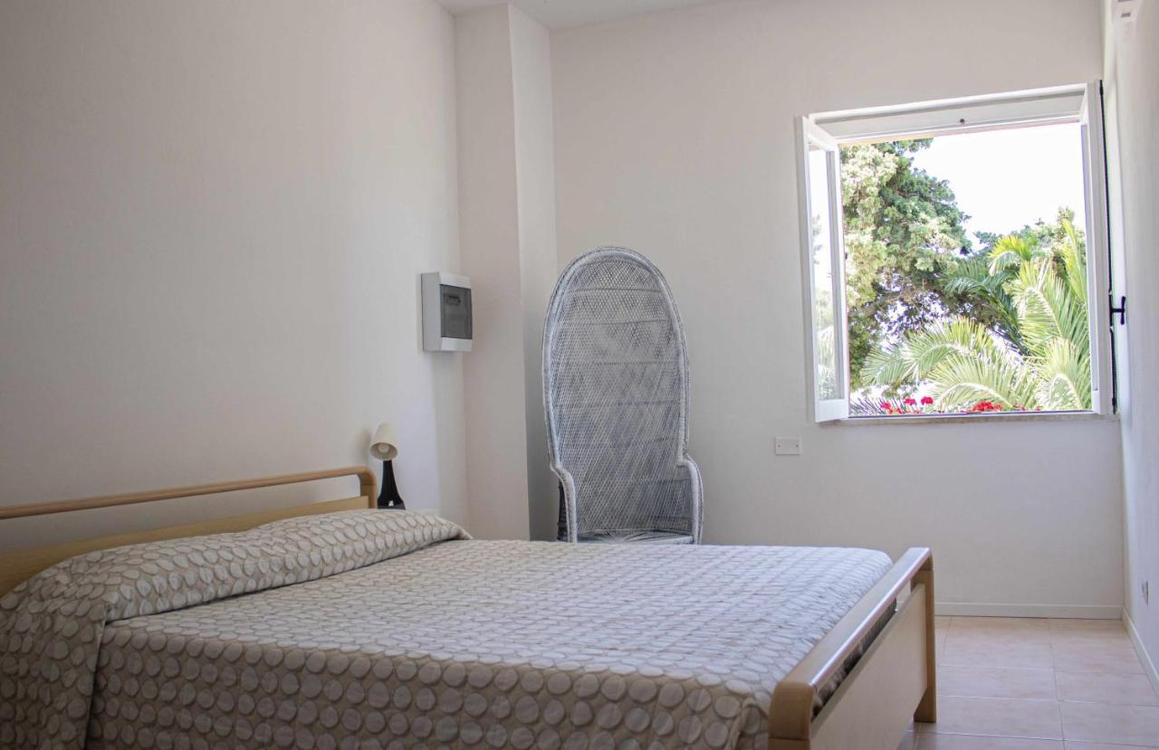 San Basilio Guest House Испика Экстерьер фото